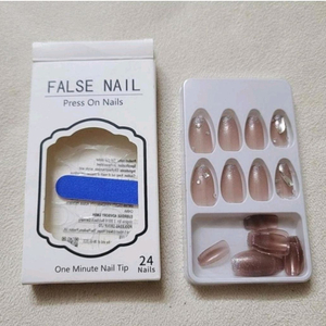 네일팁