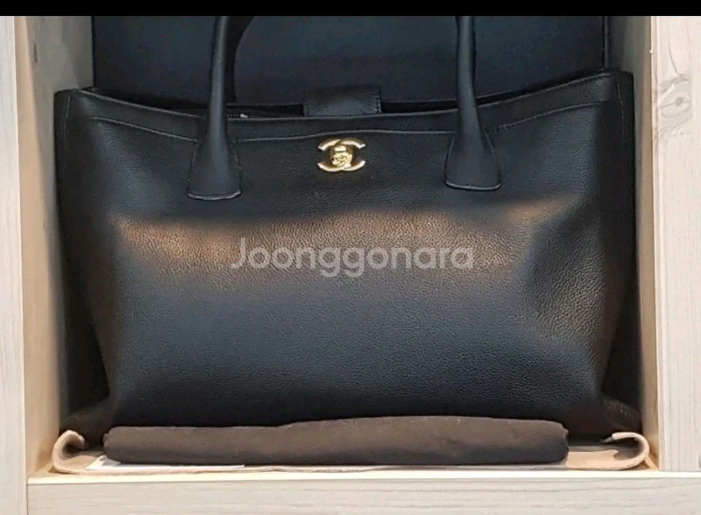샤넬 셔프백 금장 이효리백 유명한 정품 인기제품!--0