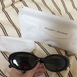 젠틀몬스터x마르지엘라 선글라스 MM107 블랙블랙