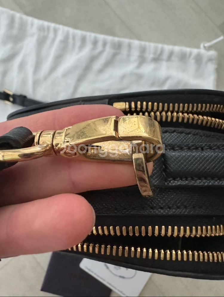 프라다 오데뜨 크로스백--3