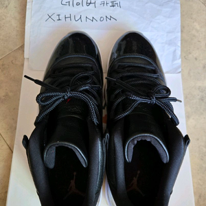 NIKE AIR JORDAN 11 72-10