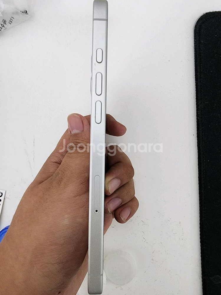 아이폰16 플러스 화이트 256GB--1