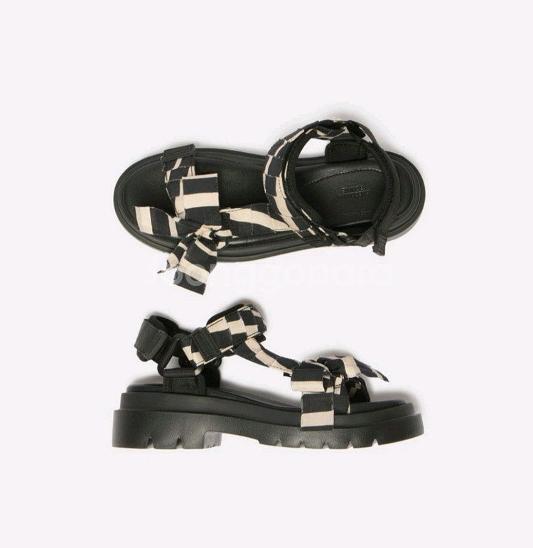 Stripe ribbon sandal(black) DG--5