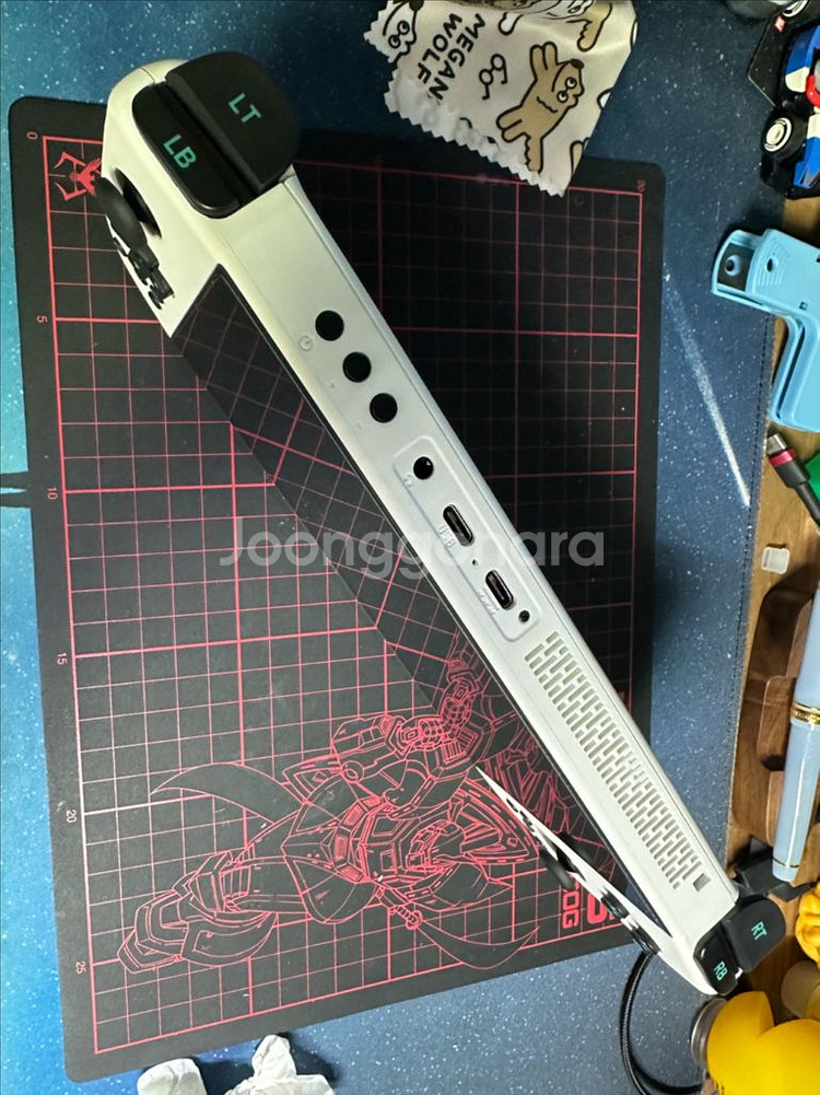 AYANEO 2021 4500U 화이트 / UMPC--3