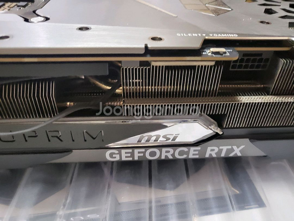 RTX 4090 슈프림X--1