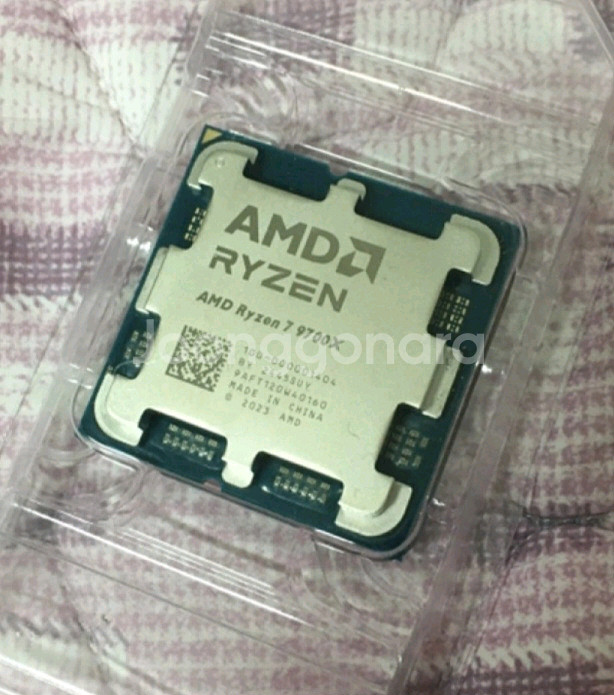 라이젠 9700x cpu am5--0
