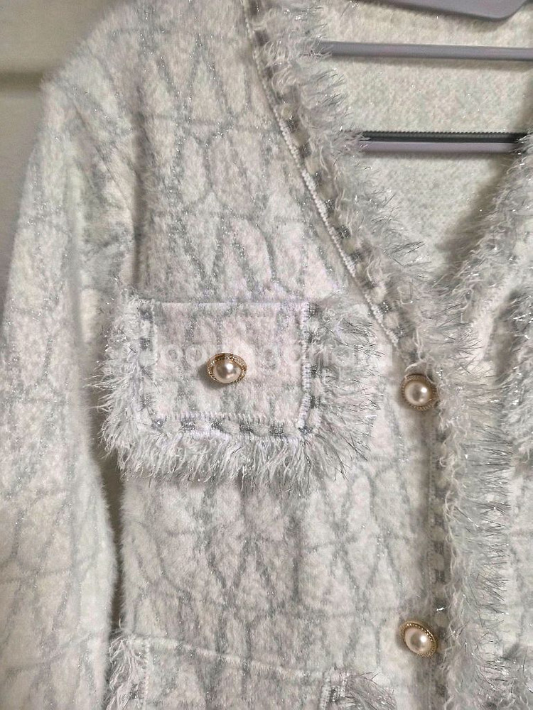 새옷 프리) 화이트 펄 버튼 트위드 자켓--1