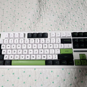독거미 f87 pro 기계식키보드 팝니다