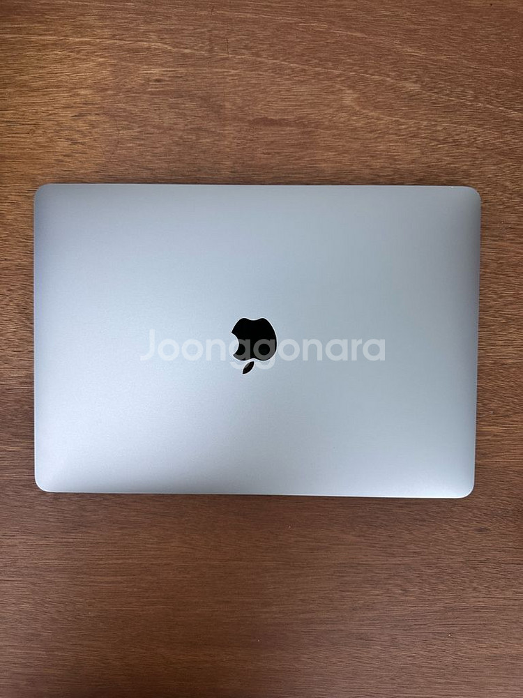MacBook Pro 13 2020 + Apple Ma--0