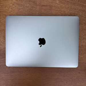MacBook Pro 13 2020 + Apple Ma