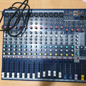 아날로그 믹서 / EFX 12 / soundcraft