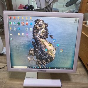 삼성 LCD 모니터 19인치