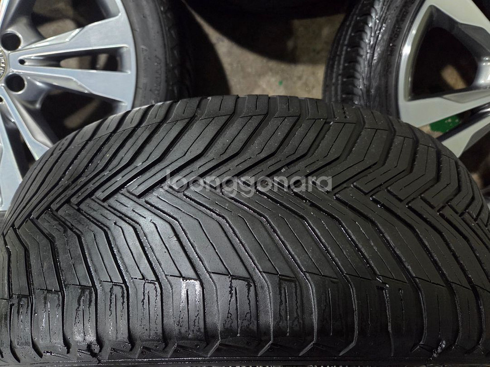 벤츠 W205 C클래스 18인치 정품 휠타이어--5
