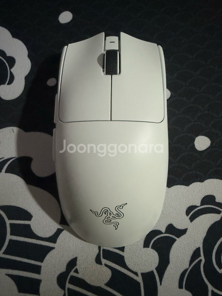 레이저 바이퍼 v3 pro 바브삼 프로 화이트 팝니다--0