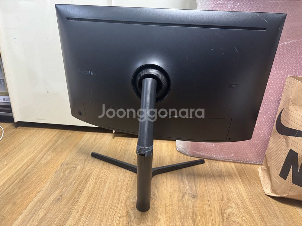 삼성 QHD 게이밍 모니터 27인치 C27HG70QQK--2