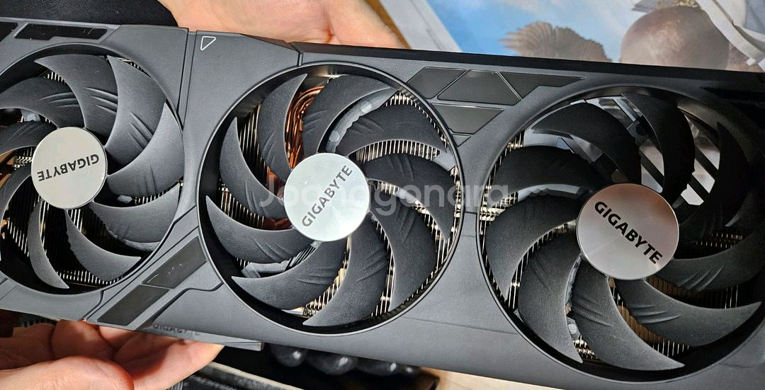 기가바이트 RTX 4080 SUPER 그래픽카드 판매--3