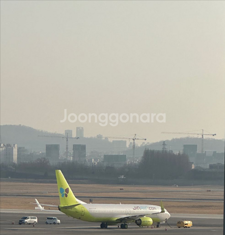 진에어 B737 1:400 비행기 모형 구합니다.--0