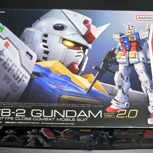 RG 퍼스트 건담 Ver. 2.0 (헤드 개선판)