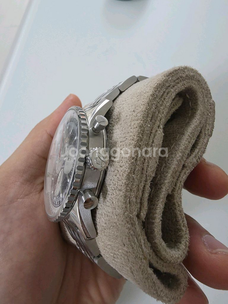 브라이틀링 신형 네비타이머 41mm--1