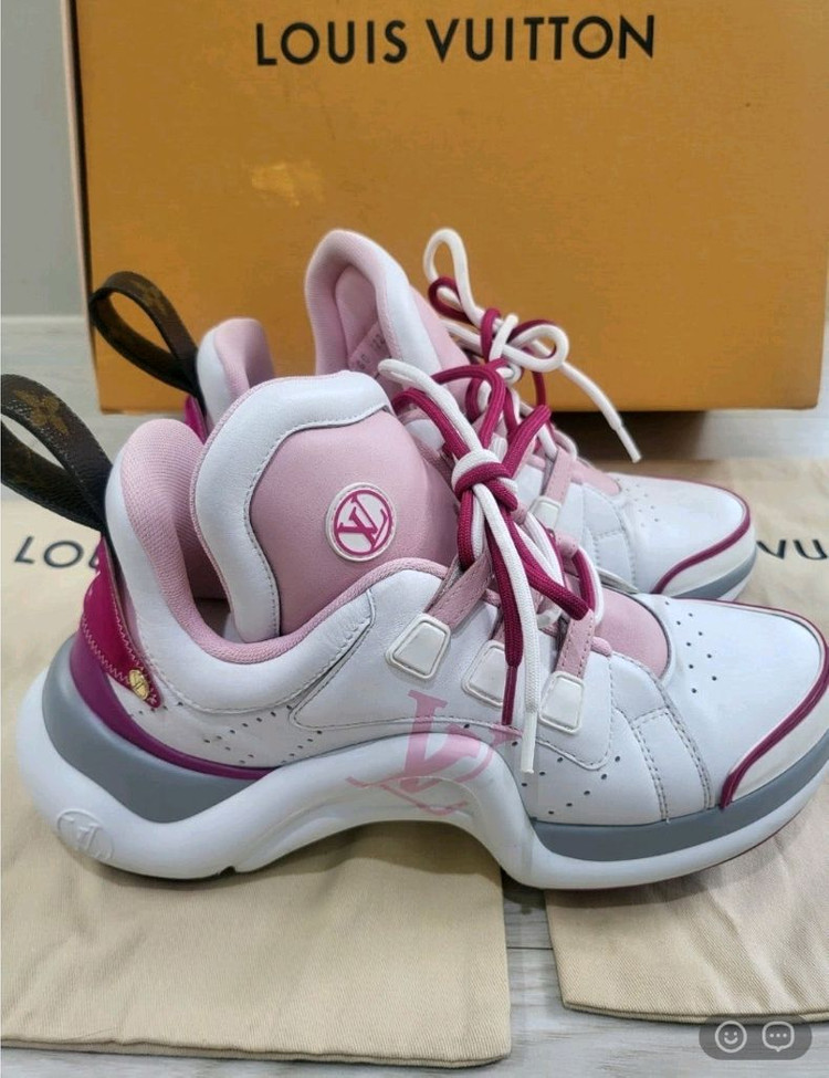 정품 루이비통 핑크 모노그램 아치라이트 풀구성 이미지