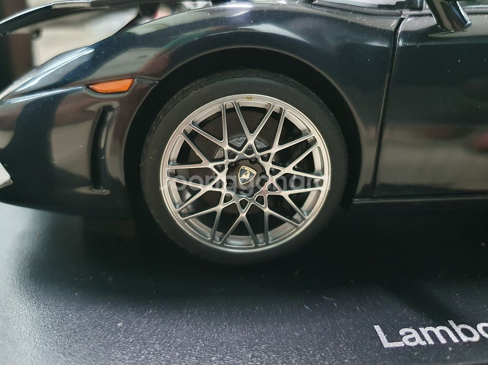 오토아트 람보르기니 가야르도 LP560-4--3