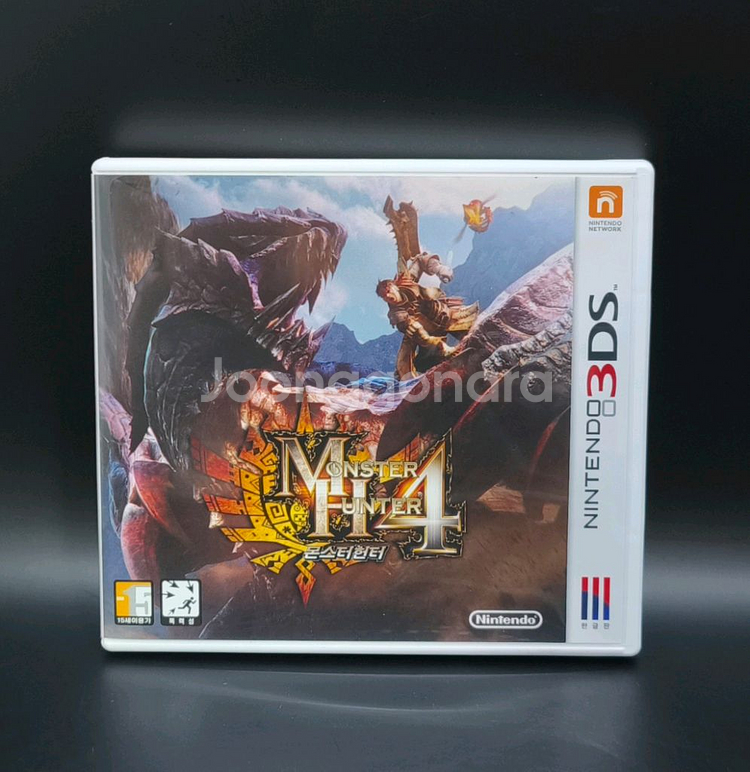 3DS 몬스터헌터4 닌텐도 최초 정발 몬헌게임--1