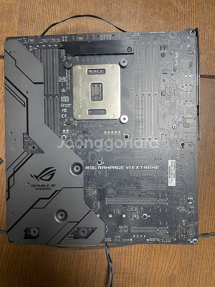 I9 7980XE + ASUS RAMPAGE VI--3
