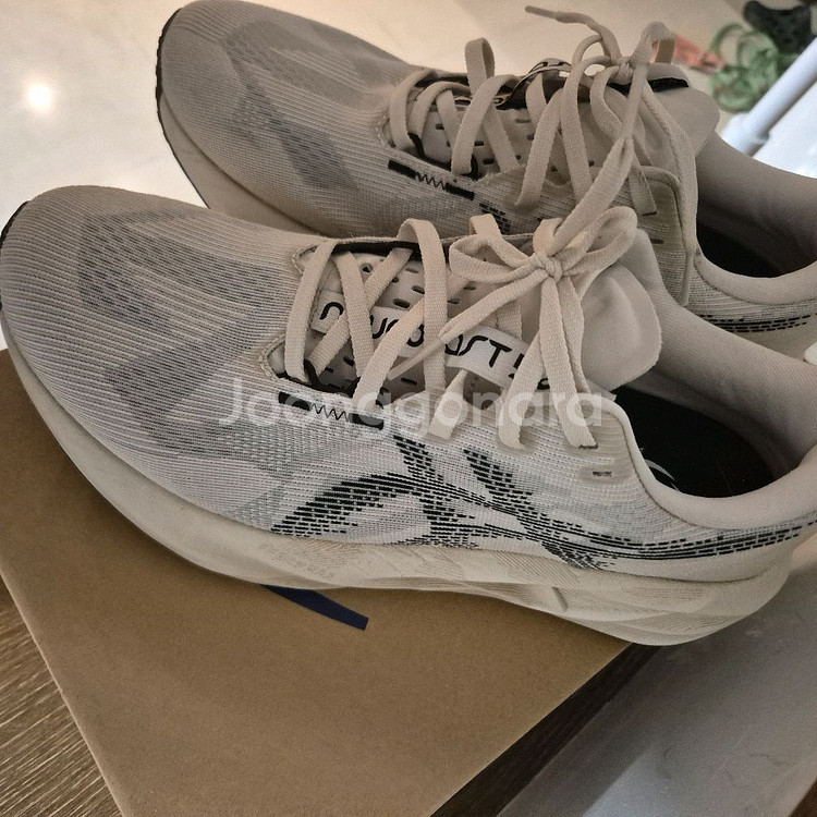 아식스 노바블라스트5 오트밀 275--1