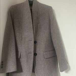 바네사브루노 울자켓