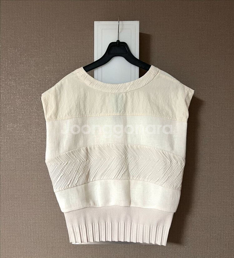 21 타임 TIME 텍스처 슬리브리스 탑 블라우스 나시--4