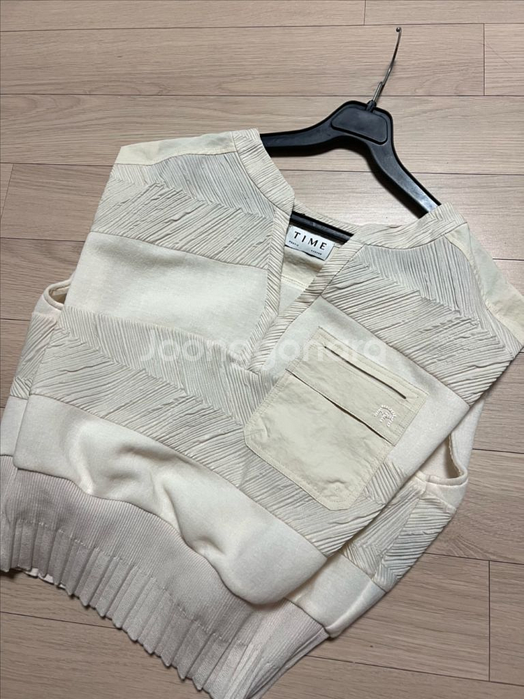 21 타임 TIME 텍스처 슬리브리스 탑 블라우스 나시--5