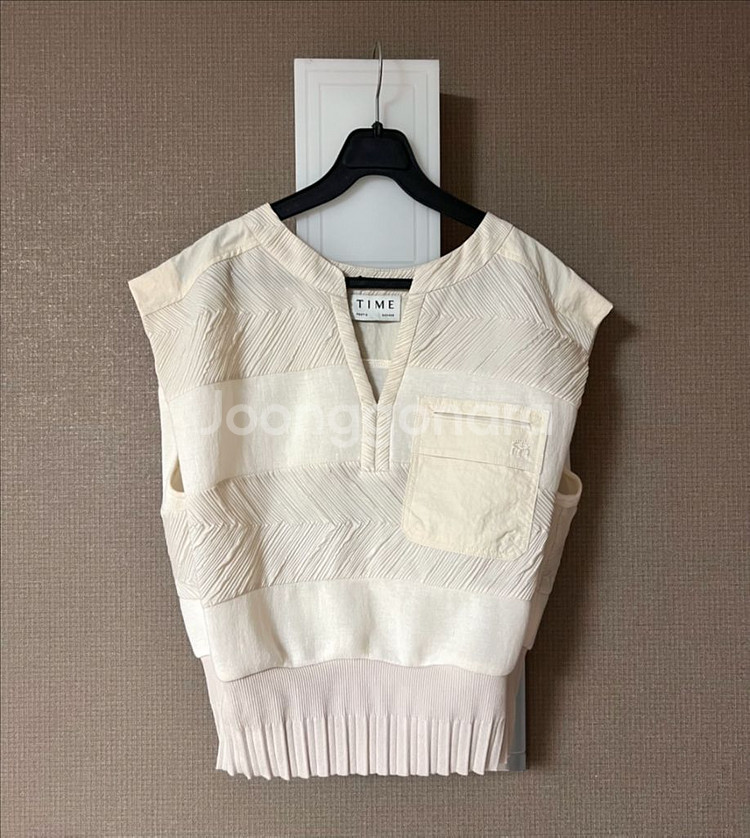 21 타임 TIME 텍스처 슬리브리스 탑 블라우스 나시--3