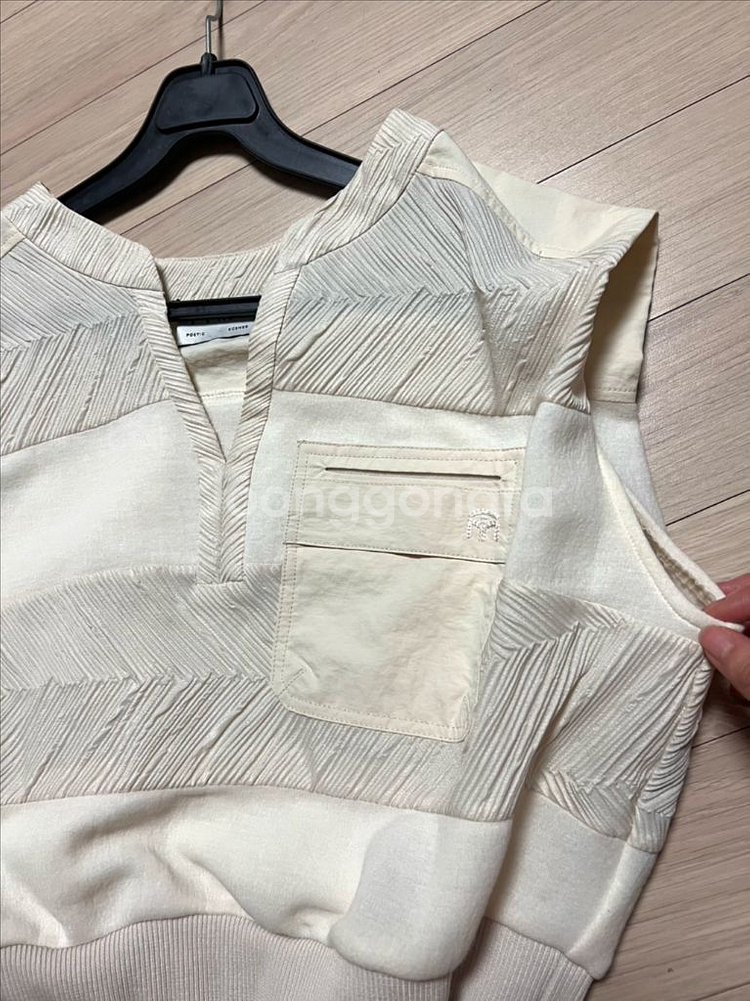 21 타임 TIME 텍스처 슬리브리스 탑 블라우스 나시--6