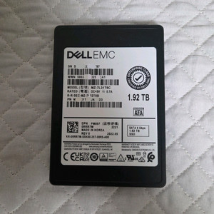 서버용 Dell EMC 1.92TB SATA SSD