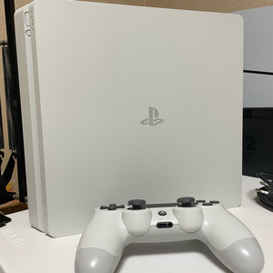 PS4 플스4 슬림 화이트 팝니다~