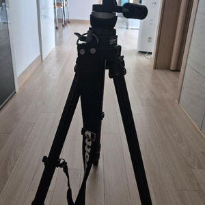 카메라 삼각대