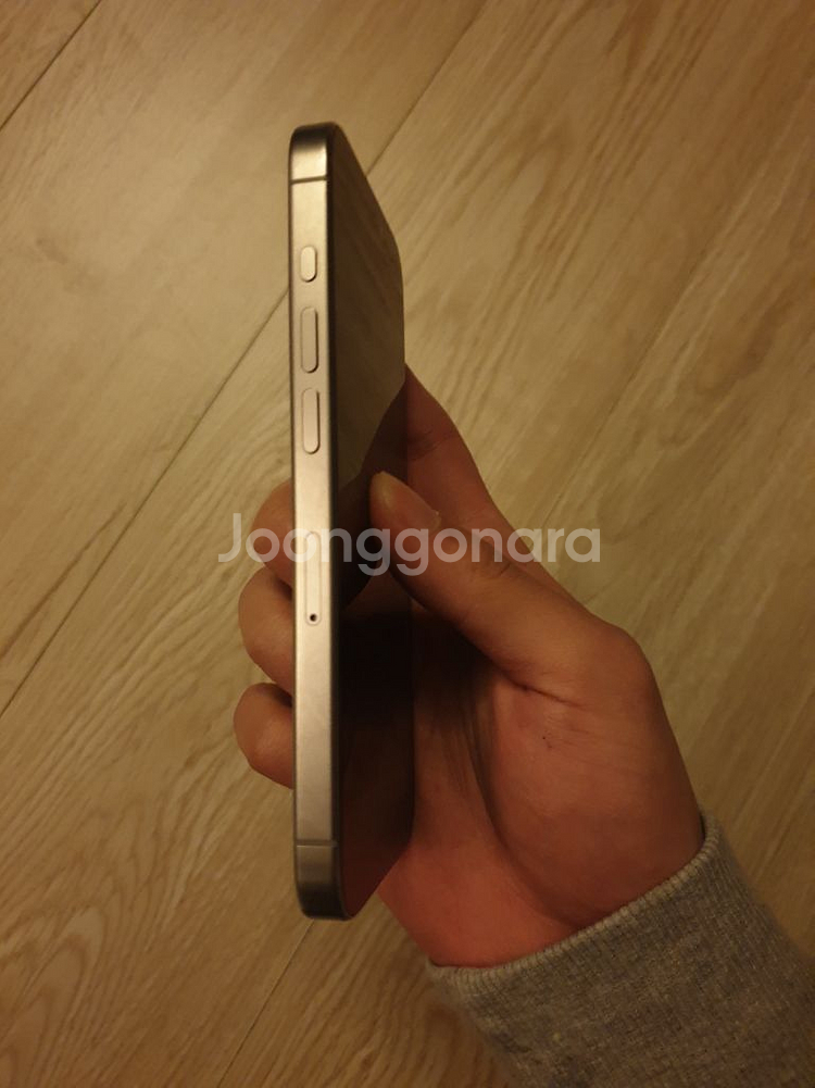 아이폰 15 프로 256gb 내추럴티타늄--1