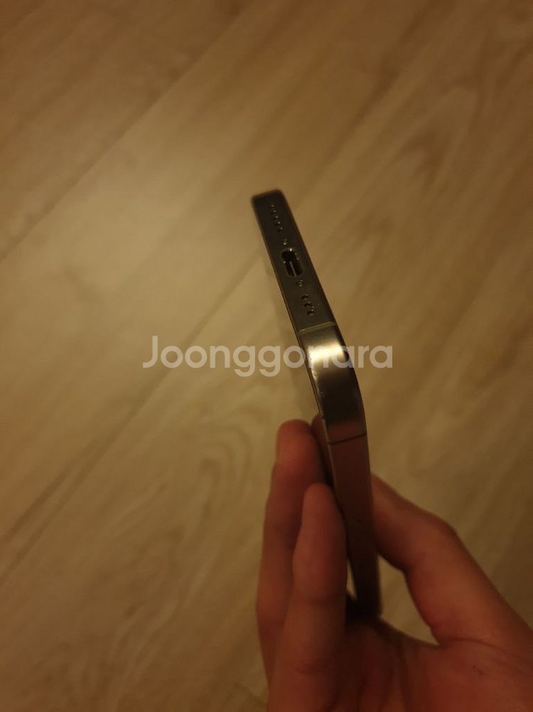 아이폰 15 프로 256gb 내추럴티타늄--4