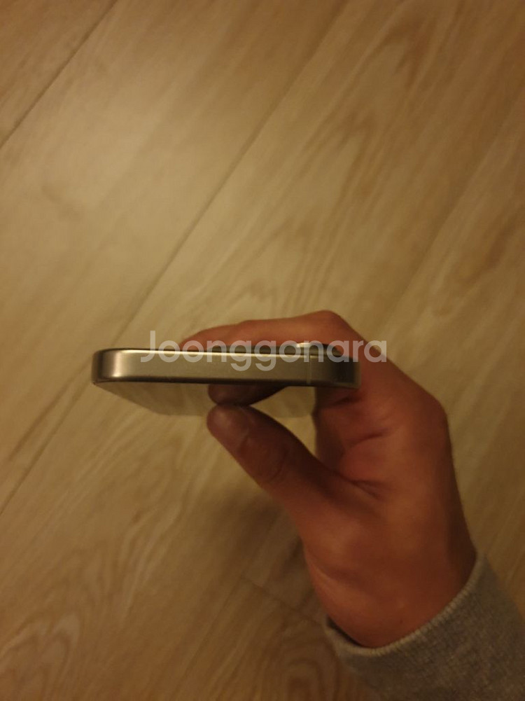 아이폰 15 프로 256gb 내추럴티타늄--2