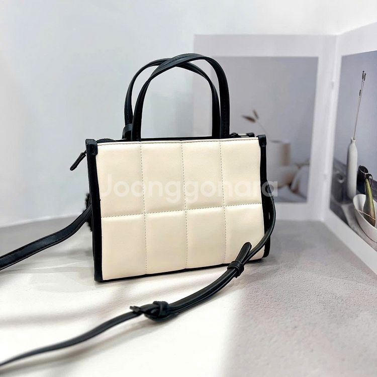 페드로 미니 퀼팅백 PW2-55210035-3[새상품]--7