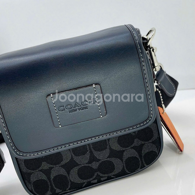 코치 루카스 크로스바디 CO916[새상품]해외--1