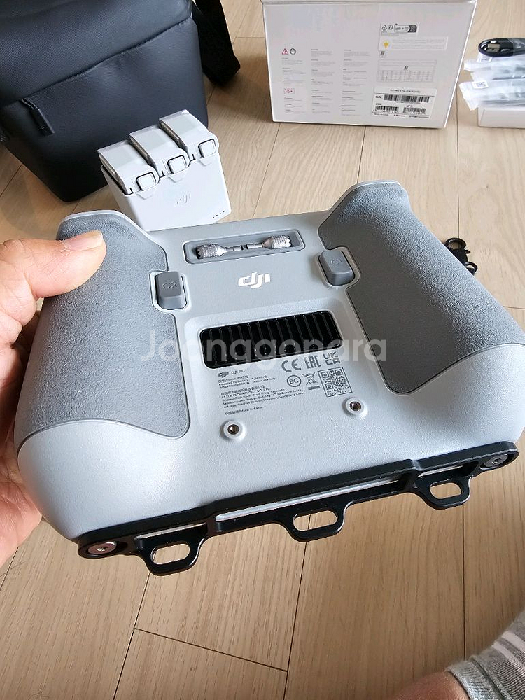 DJI mini3 pro 플라이모어 세트 및 악세사리--5