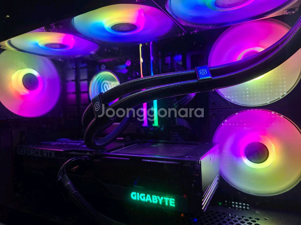 7800X3D / 4070 SUPER 고사양 컴퓨터--2