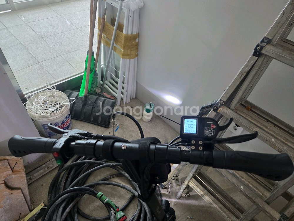 TNE Q4-V3 48v 18ah 전동킥보드 앞뒤쇼바--1