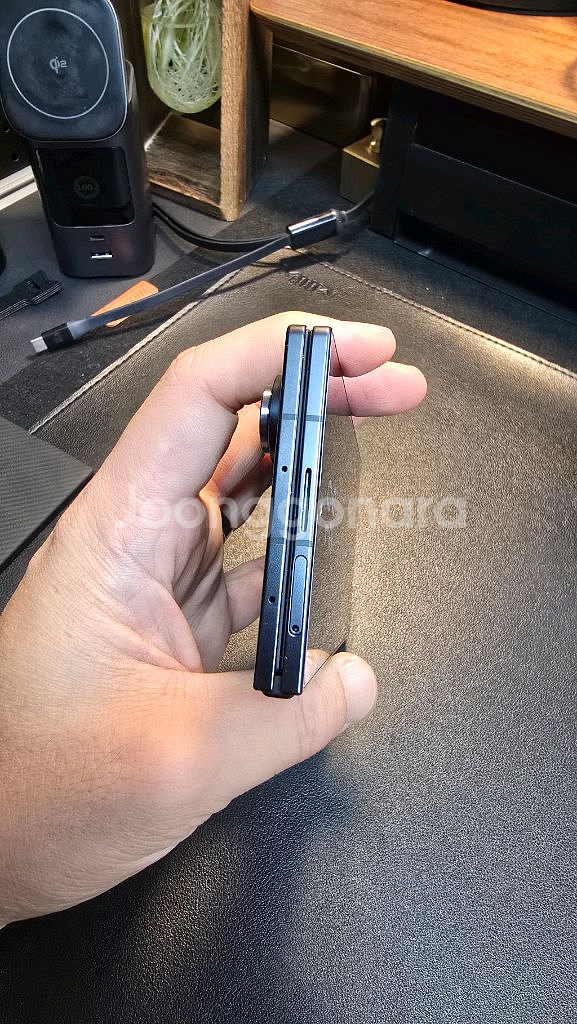 갤럭시 z 폴드7 512 블랙 정상해지!!--5