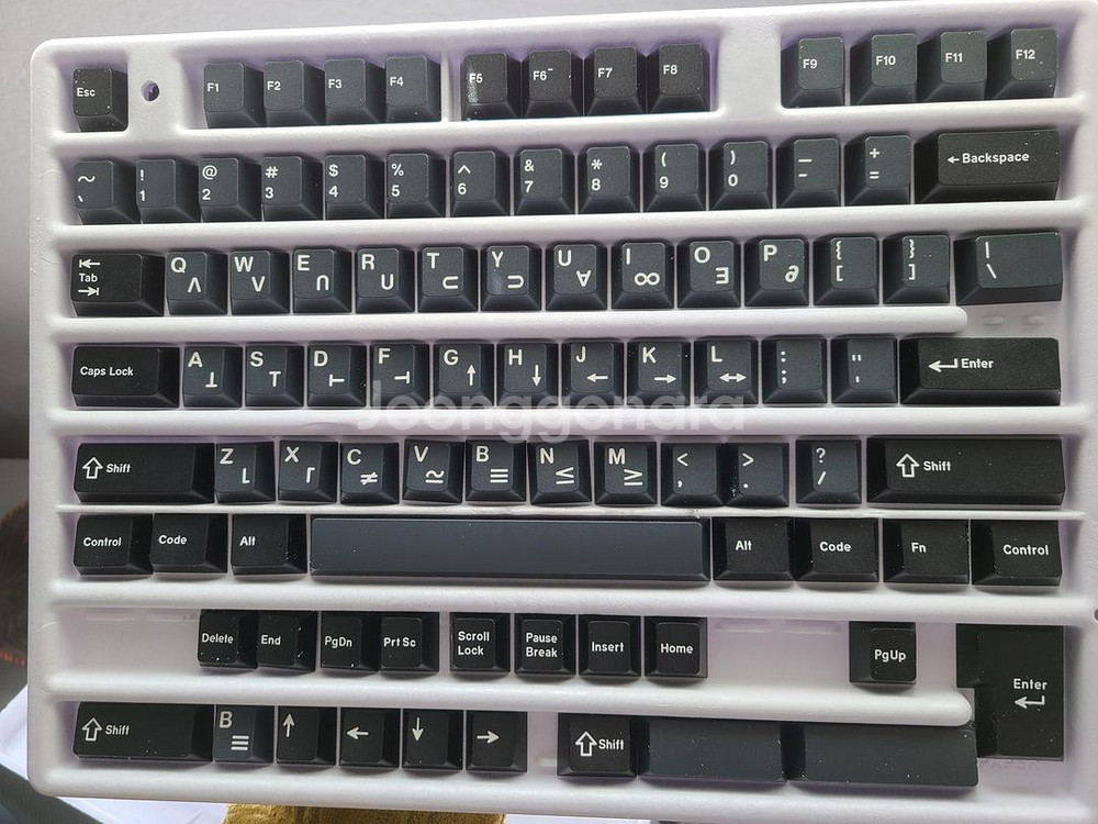 [구매] GMK Euler Base 키캡 구매 원합니다--1