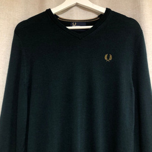 프레드페리 다크 그린 브이넥 니트 S