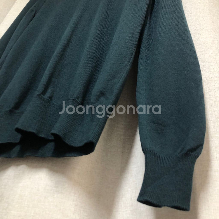 프레드페리 다크 그린 브이넥 니트 S--4