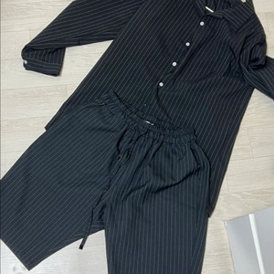 Mens 블랙 스트라이프 셔츠 바지 세트 (95)