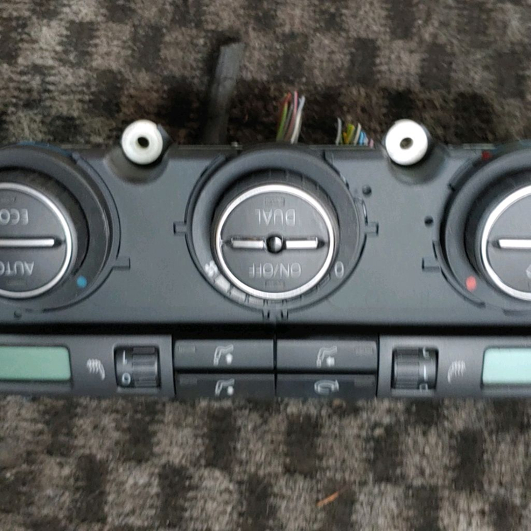 폭스바겐 파사트 폐차로 부품판매 합니다 가솔린 06년식--3